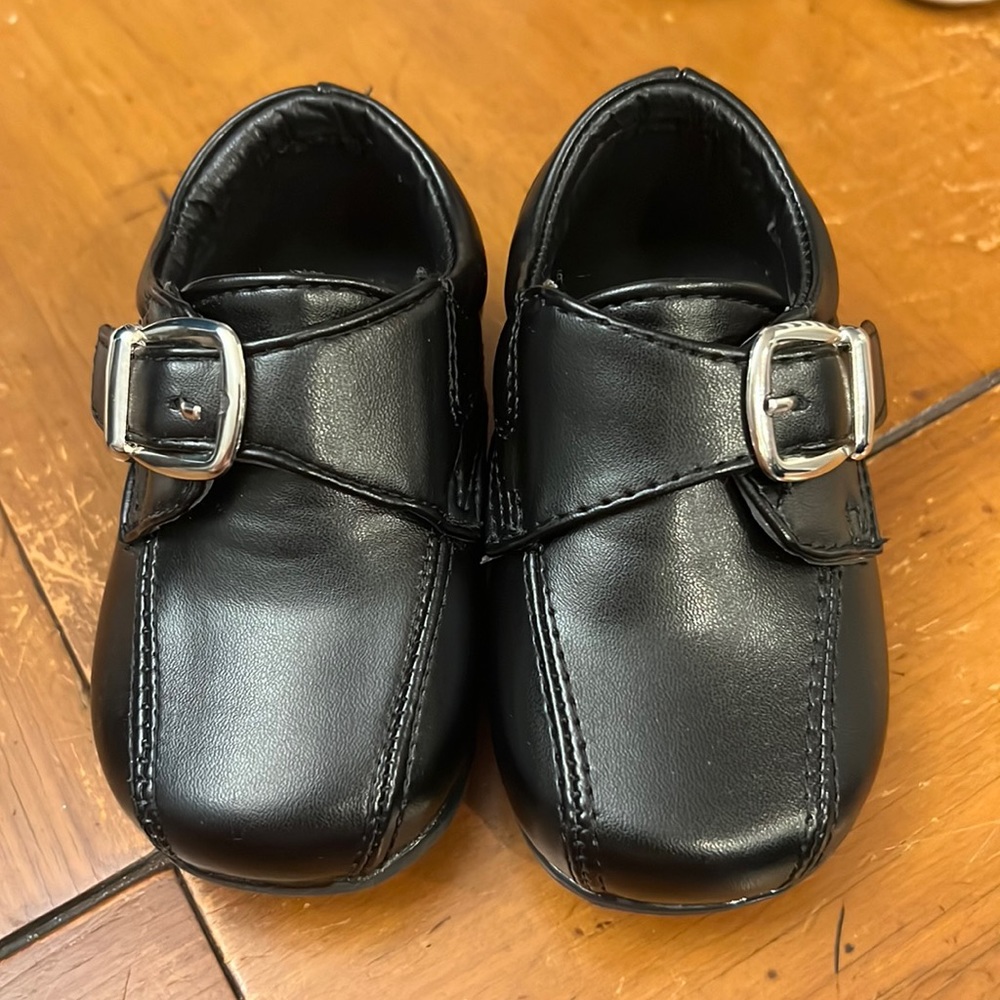 4/$20 Josmo baby/toddler shoe Sz 4